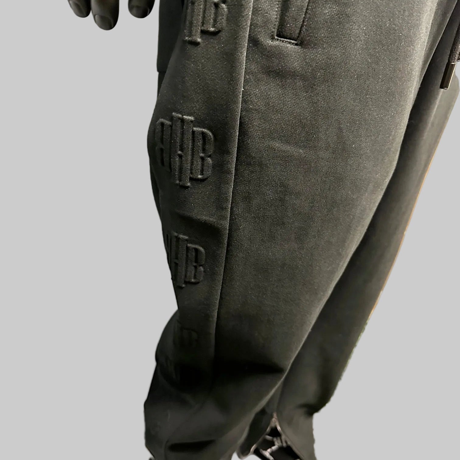BHB raised logo jogger leg detail black